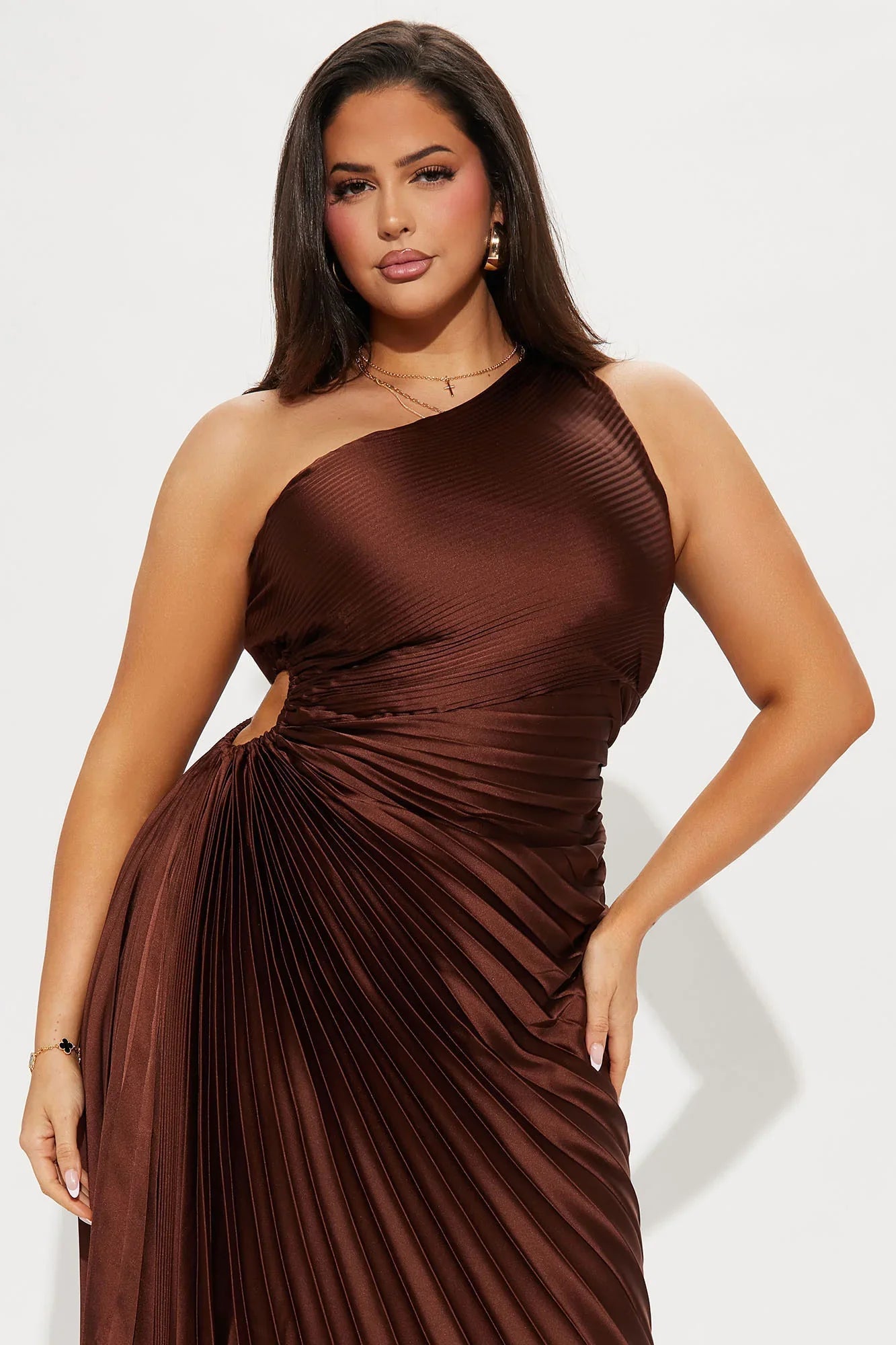 Ameya | Pleated Maxi Dress